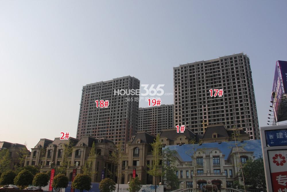顺发恒园1、2、17-19号楼施工实景图 2015年4月摄