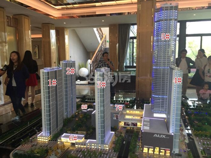 奥克斯杭州未来中心项目沙盘实景图（2015.10）