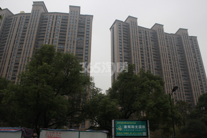 顺发旭辉国悦府周边小区实景图 2015年11月摄