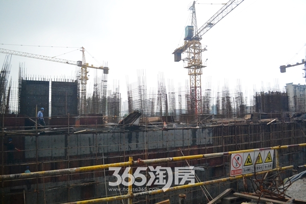 东方龙城清荷苑工程进度（2016年10月摄）